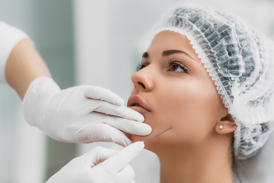 Fadenlifting ästhetische Chirurgie – möglich bei Augen und Hals oder Augenbrauen